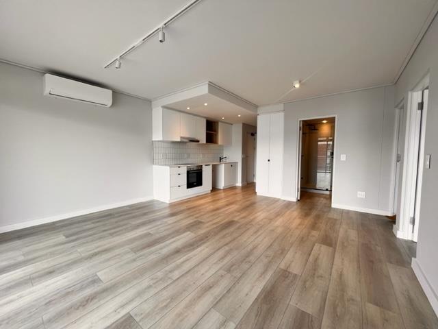 To Let 2 Bedroom Property for Rent in Sea Point Western Cape